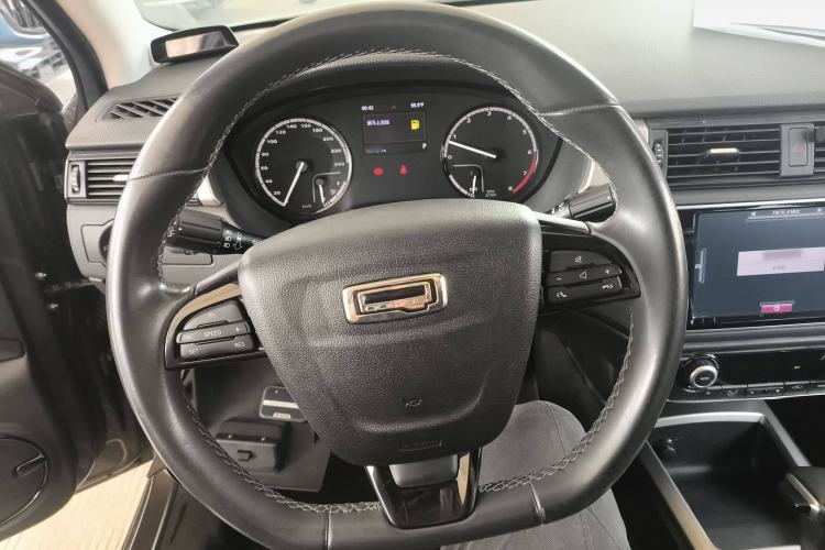 Used Qoros 3 2016 Urban SUV 1.6T Automatic Zhiyue Model Steering Wheel