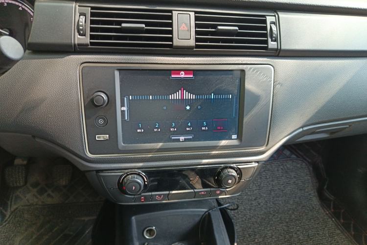 Used Qoros 3 2016 Sedan 1.6L Manual ZhiXiang Model Audio And AC Panel