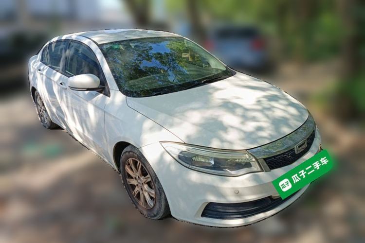 Used Qoros 3 2016 Sedan 1.6L Manual ZhiXiang Model Exterior 2