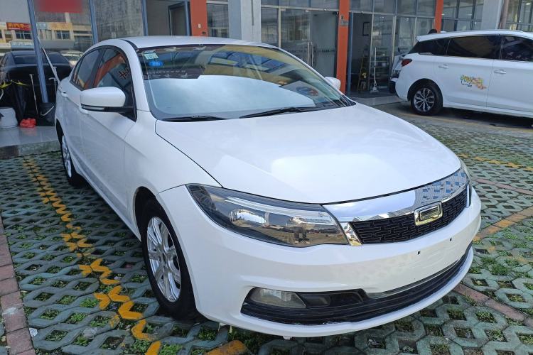 Used Qoros 3 2018 Sedan 1.6L Automatic Leading Model Exterior 2