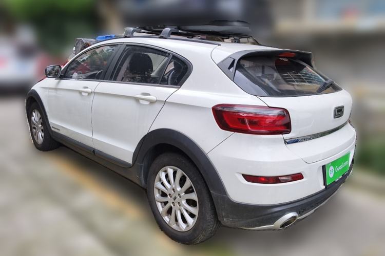 Used Qoros 3 2016 Urban SUV 1.6T Automatic Zhiyue Model Exterior 3