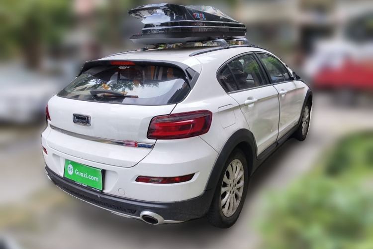 Used Qoros 3 2016 Urban SUV 1.6T Automatic Zhiyue Model Exterior 5