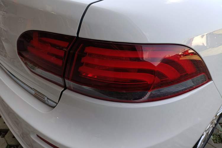 Used Qoros 3 2018 Sedan 1.6L Automatic Leading Model Exterior 6