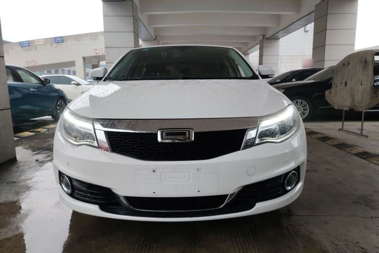Used Qoros 3 2017 Hatchback 1.6L Automatic Zhiyue Model Front