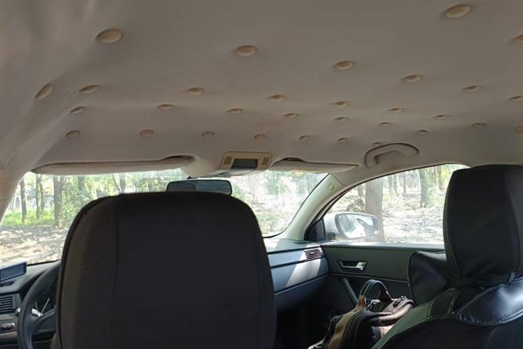 Used Qoros 3 2016 Sedan 1.6L Manual ZhiXiang Model Headliner
