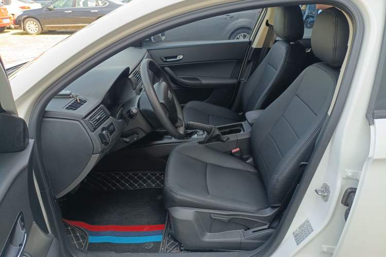 Used Qoros 3 2018 Sedan 1.6L Automatic Leading Model Left Front Seat