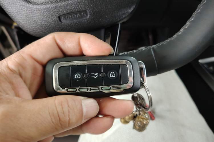Used Qoros 3 2017 Hatchback 1.6L Automatic Zhiyue Model Vehicle Key