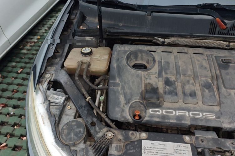 Used Qoros 3 2014 Sedan 1.6T Automatic ZhiZhen Model Engine Bay Right