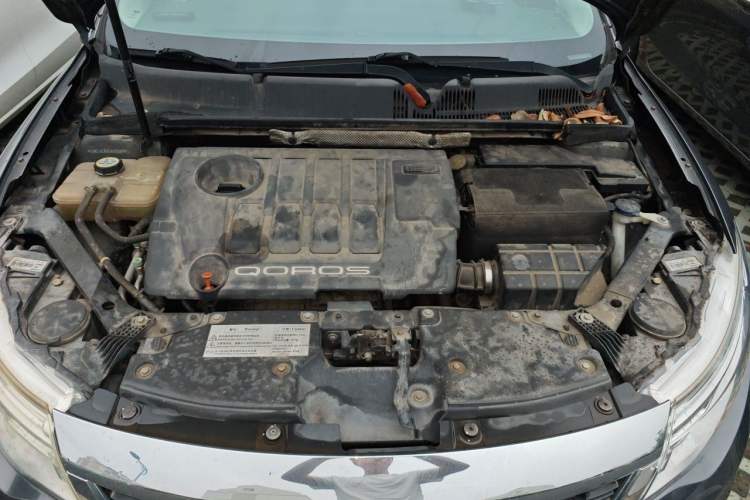 Used Qoros 3 2014 Sedan 1.6T Automatic ZhiZhen Model Engine Bay