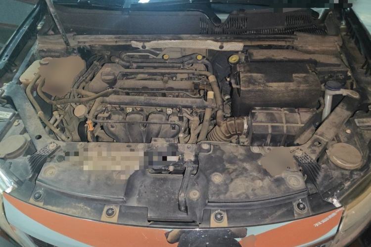Used Qoros 3 2014 Sedan 1.6L Manual Zhiyue Model Engine Bay