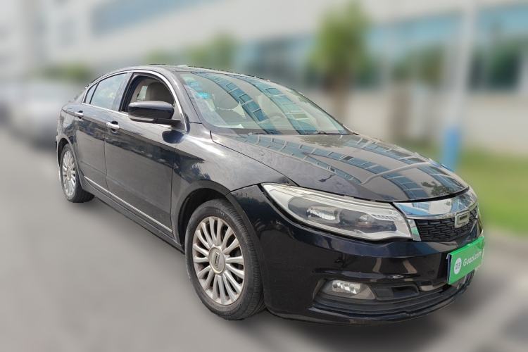 Used Qoros 3 2014 Sedan 1.6T Automatic ZhiZhen Model Front Right 45 Deg