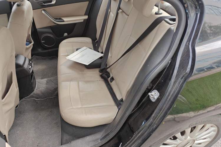 Used Qoros 3 2014 Sedan 1.6T Automatic ZhiZhen Model Left Rear Seat