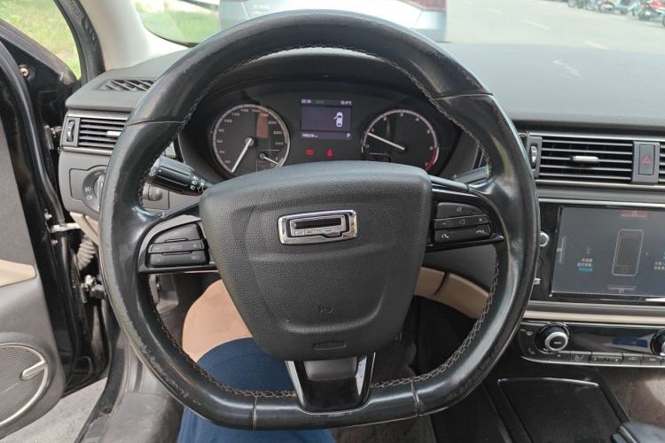 Used Qoros 3 2014 Sedan 1.6T Automatic ZhiZhen Model Steering Wheel