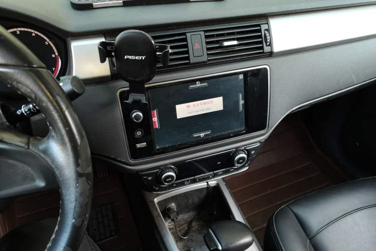 Used Qoros 3 2014 Sedan 1.6L Automatic Zhiyue Enhanced Model Audio And AC Panel