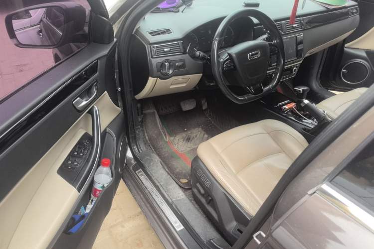 Used Qoros 3 2014 Sedan 1.6T Automatic ZhiZhen Model Driver Seat