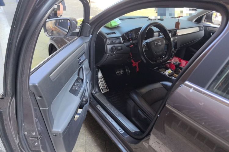 Used Qoros 3 2014 Sedan 1.6L Automatic Zhiyue Model Driver Seat