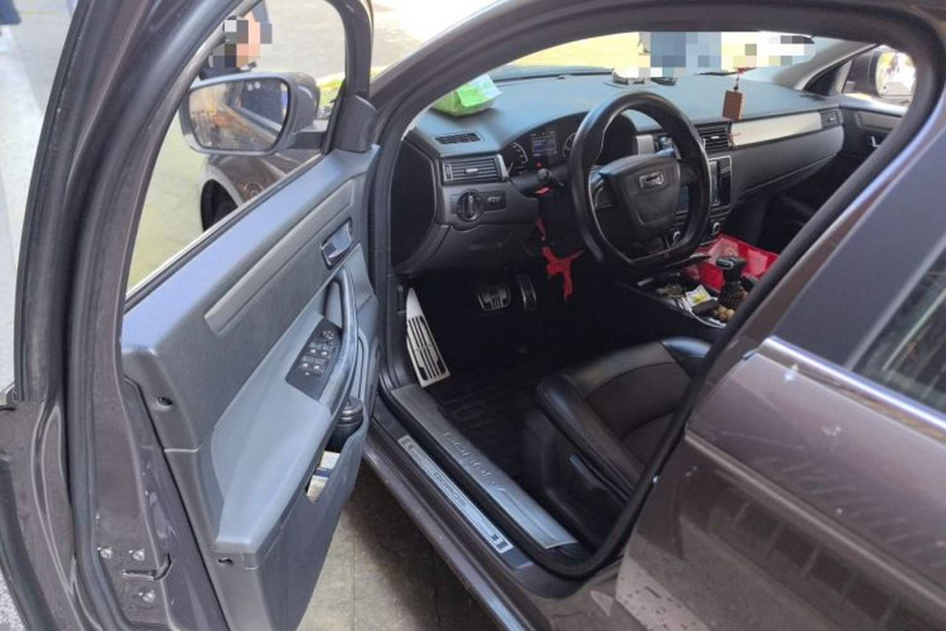Used Qoros 3 2014 Sedan 1.6L Automatic Zhiyue Model Driver Seat