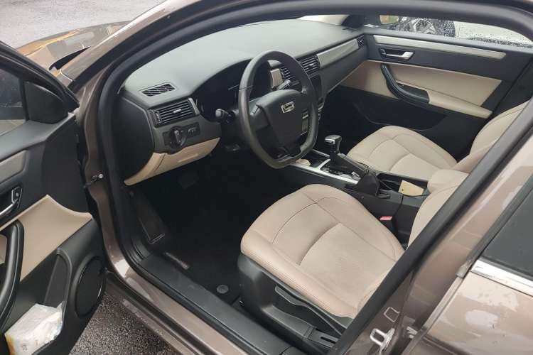 Used Qoros 3 2014 Sedan 1.6L Automatic Zhiyue Model Driver Seat