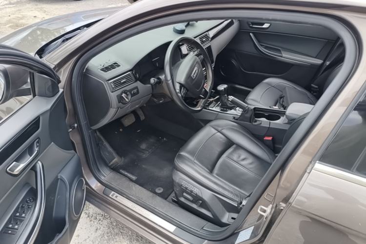 Used Qoros 3 2014 Sedan 1.6T Automatic ZhiZhen Model Driver Seat