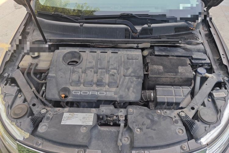Used Qoros 3 2014 Sedan 1.6L Automatic Zhiyue Model Engine Bay