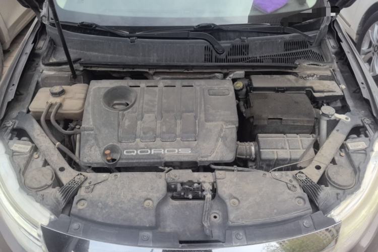 Used Qoros 3 2014 Sedan 1.6T Automatic ZhiZhen Model Engine Bay