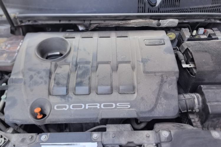 Used Qoros 3 2014 Sedan 1.6L Automatic Zhiyue Model Engine Bay