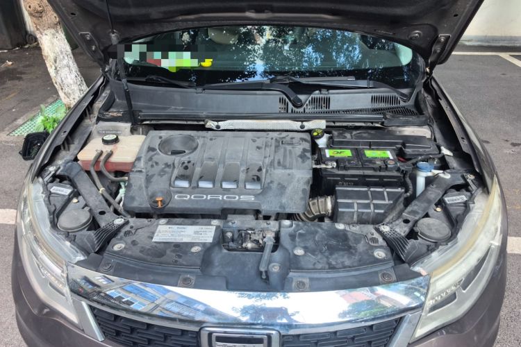 Used Qoros 3 2014 Sedan 1.6L Automatic Zhiyue Model Engine Bay