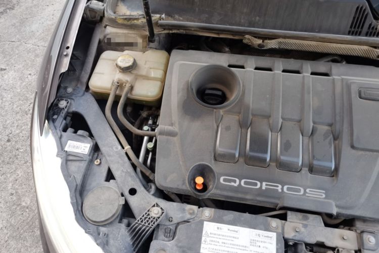 Used Qoros 3 2014 Sedan 1.6L Automatic Zhiyue Enhanced Model Engine Bay Right