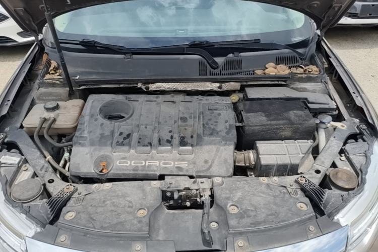 Used Qoros 3 2014 Sedan 1.6T Automatic ZhiZhen Model Engine Bay