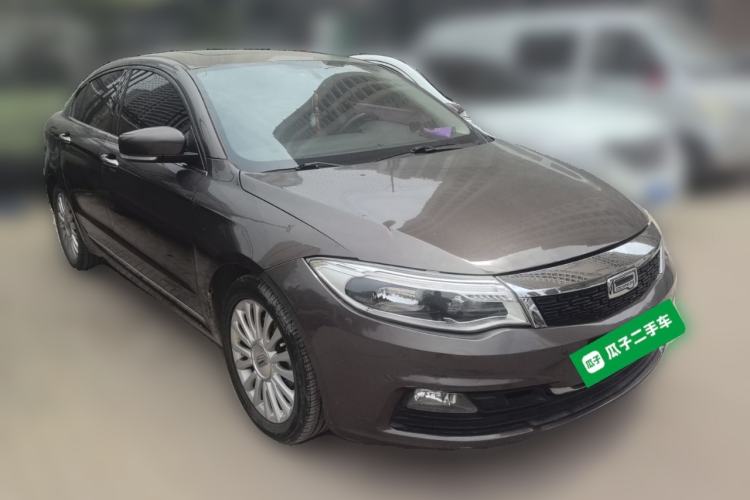 Used Qoros 3 2014 Sedan 1.6T Automatic ZhiZhen Model Front Right 45 Deg