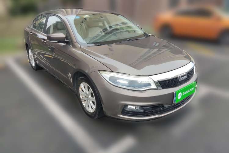 Used Qoros 3 2014 Sedan 1.6L Automatic Zhiyue Model Front Right 45 Deg