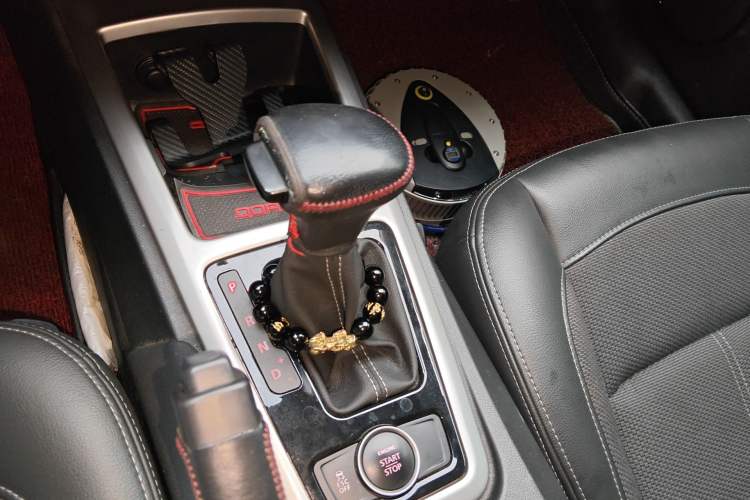 Used Qoros 3 2014 Sedan 1.6L Automatic Zhiyue Model Gear Lever