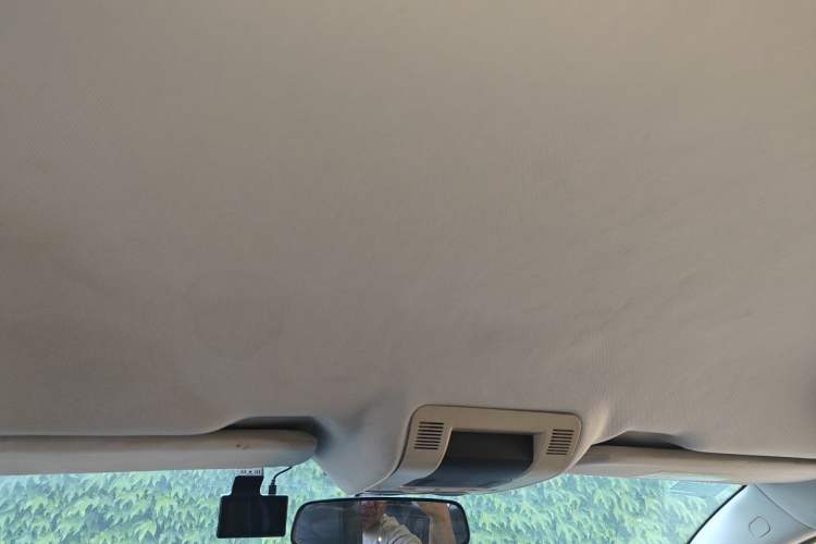 Used Qoros 3 2014 Sedan 1.6L Automatic Zhiyue Model Headliner