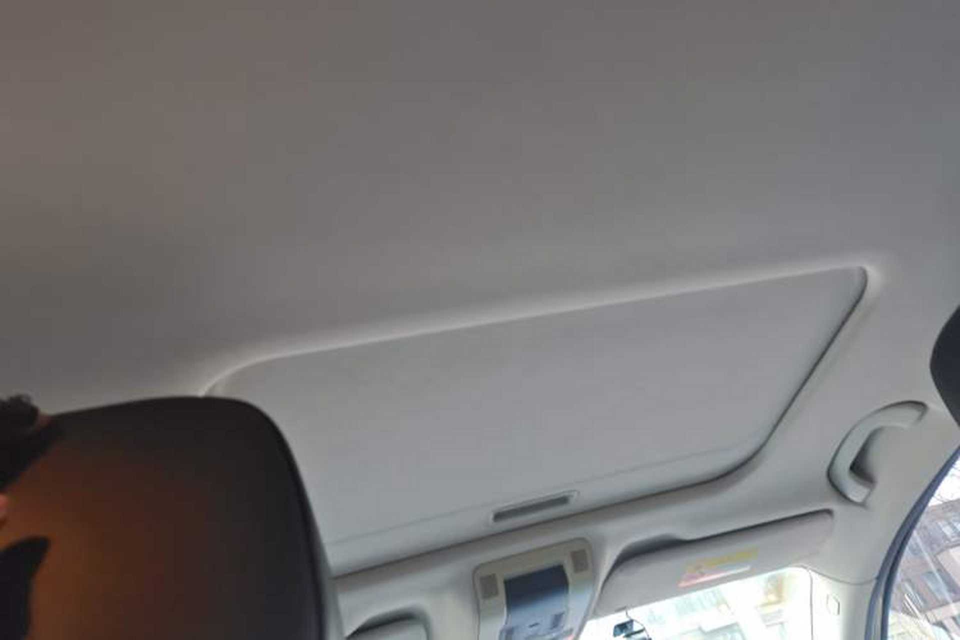 Used Qoros 3 2014 Sedan 1.6L Automatic Zhiyue Enhanced Model Headliner