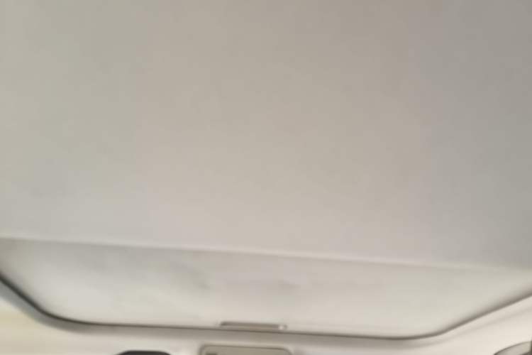 Used Qoros 3 2014 Sedan 1.6T Automatic ZhiZhen Model Headliner