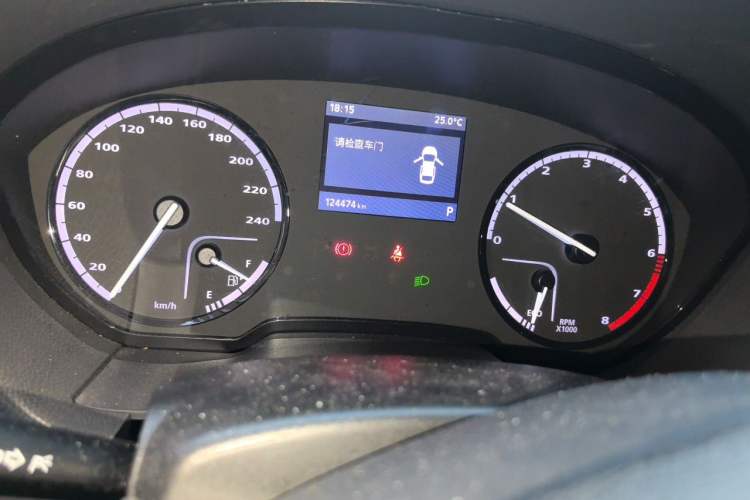 Used Qoros 3 2014 Sedan 1.6T Automatic ZhiZhen Model Instrument Cluster