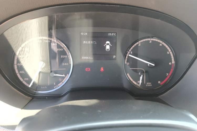 Used Qoros 3 2014 Sedan 1.6T Automatic Zhiyue Model Instrument Cluster