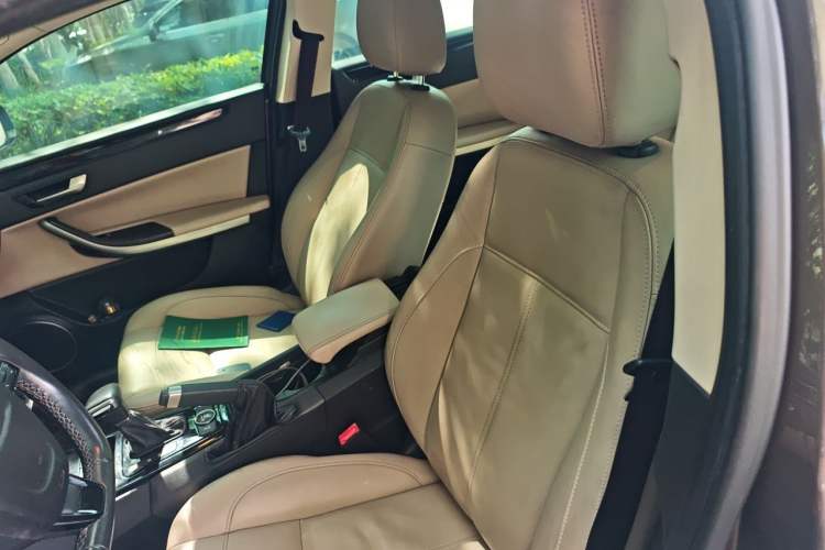 Used Qoros 3 2014 Sedan 1.6T Automatic ZhiZhen Model Left Front Seat
