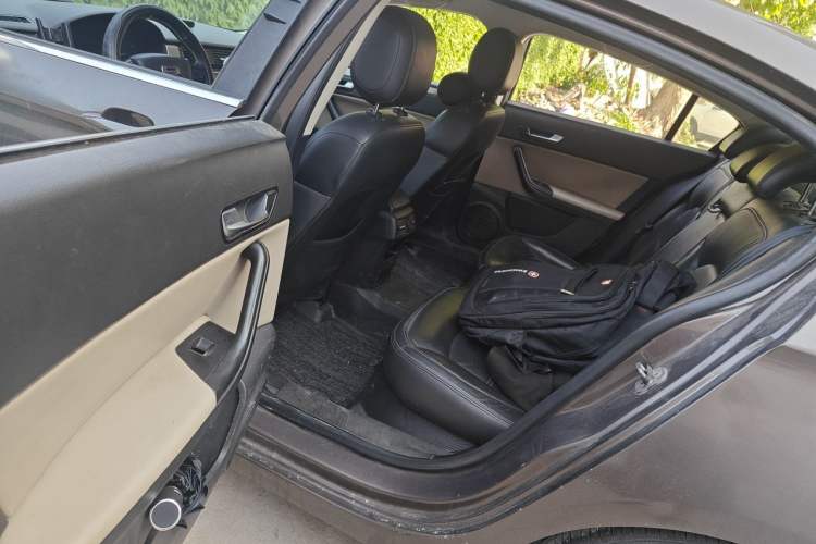 Used Qoros 3 2014 Sedan 1.6L Automatic Zhiyue Model Left Rear Seat