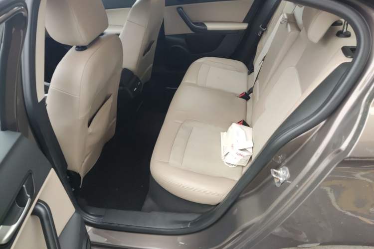 Used Qoros 3 2014 Sedan 1.6L Automatic Zhiyue Model Left Rear Seat