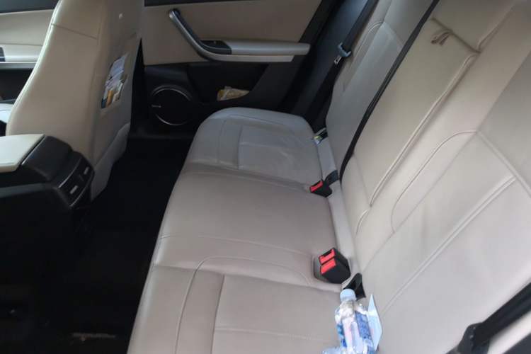 Used Qoros 3 2014 Sedan 1.6T Automatic ZhiZhen Model Left Rear Seat