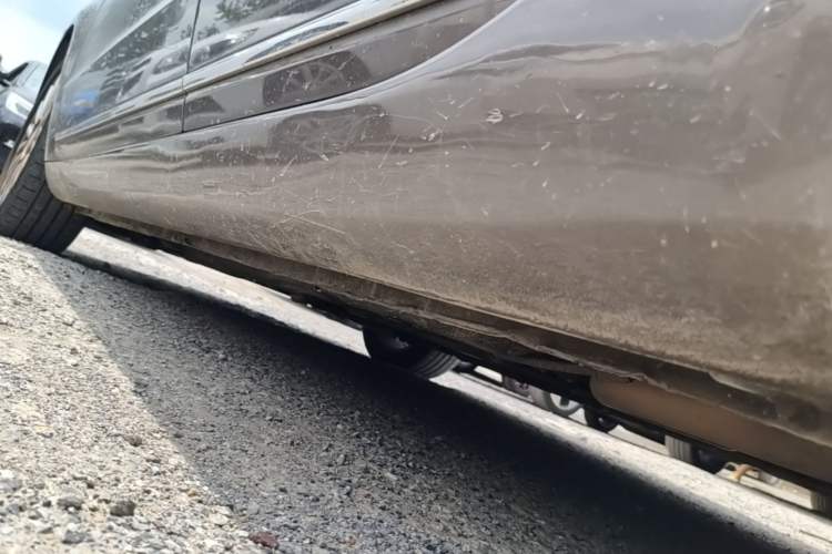 Used Qoros 3 2014 Sedan 1.6T Automatic ZhiZhen Model Left Side Sill