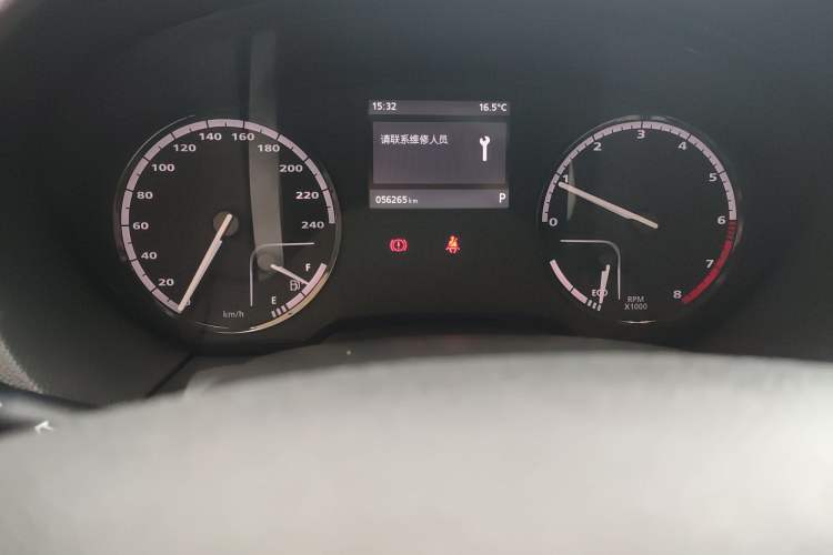 Used Qoros 3 2014 Sedan 1.6L Automatic Zhiyue Model Odometer Close Up
