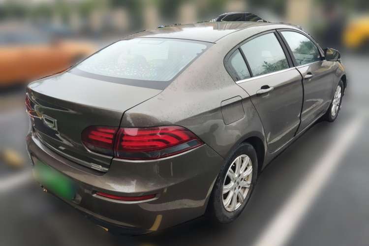 Used Qoros 3 2014 Sedan 1.6L Automatic Zhiyue Model Rear Right 45 Deg