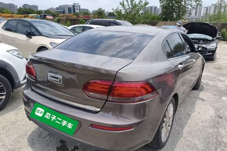Used Qoros 3 2014 Sedan 1.6T Automatic ZhiZhen Model Rear Right 45 Deg