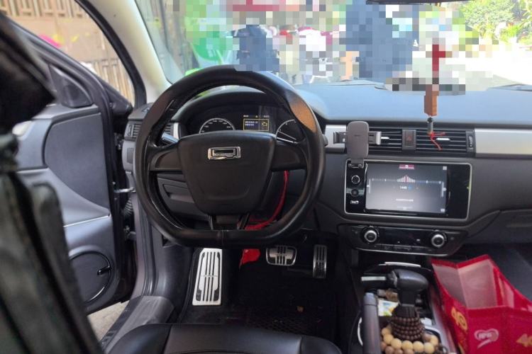 Used Qoros 3 2014 Sedan 1.6L Automatic Zhiyue Model Steering Wheel