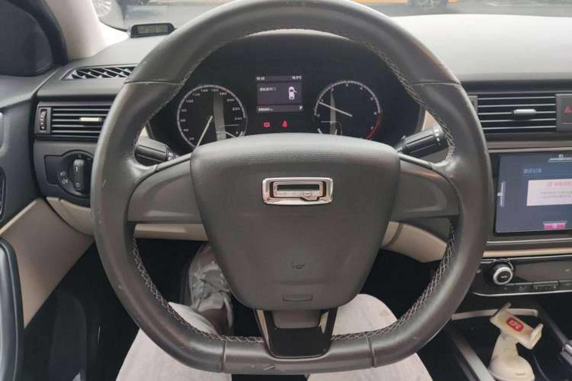 Used Qoros 3 2014 Sedan 1.6L Automatic Zhiyue Model Steering Wheel
