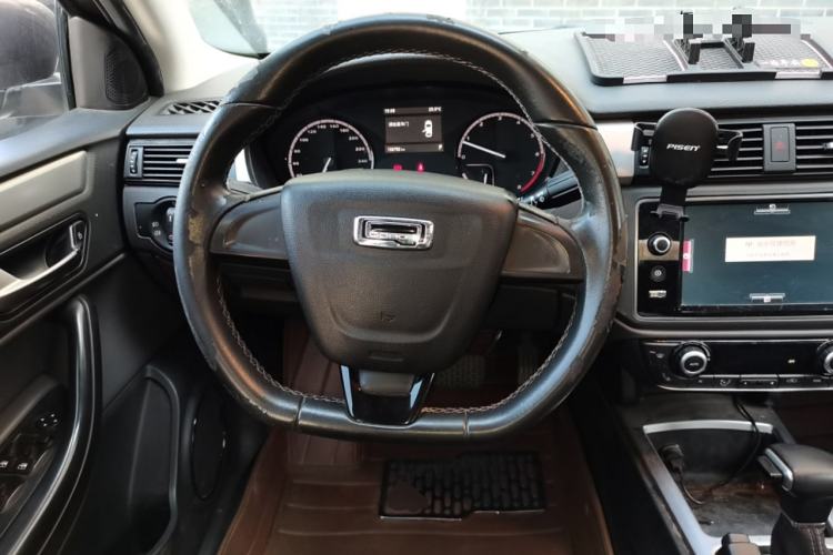 Used Qoros 3 2014 Sedan 1.6L Automatic Zhiyue Enhanced Model Steering Wheel