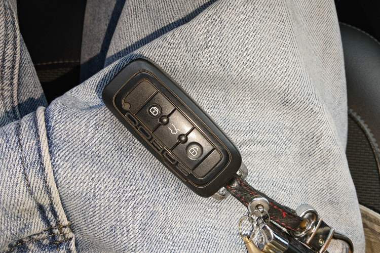 Used Qoros 3 2014 Sedan 1.6L Automatic Zhiyue Model Vehicle Key