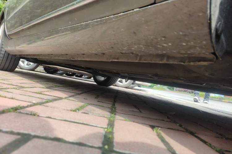 Used Qoros 3 2014 Sedan 1.6T Automatic ZhiZhen Model Chassis Front Right